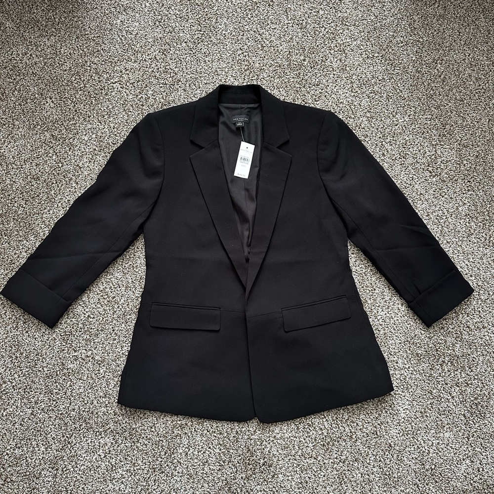 Women’s Ann Taylor XXS black blazer NWT